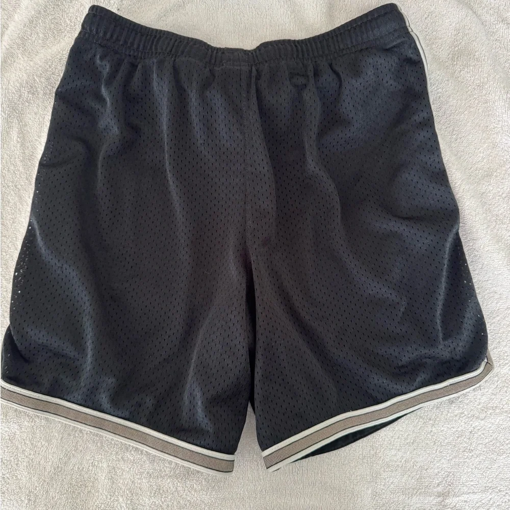 Nike Kids Athletic Shorts Black Mesh Basketball‎ Training Gym - size XS